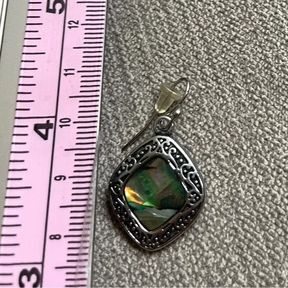 Abalone Necklace and Earrings Set. B - Picture 8 of 8